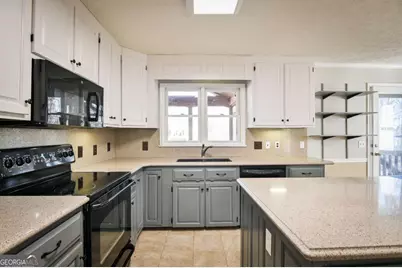 1010 Charles Court, Statham, GA 30666 - Photo 16