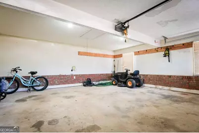 1010 Charles Court, Statham, GA 30666 - Photo 8