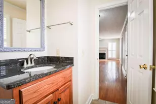 1010 Charles Ct, Statham, GA 30666 - Photo 4