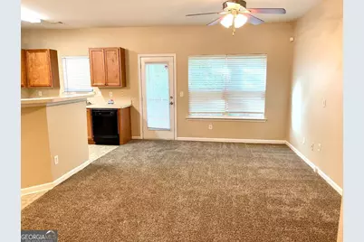 6938 Rogers Point, Lithonia, GA 30058 - Photo 6