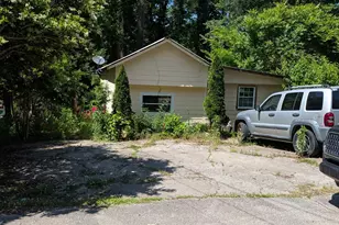 5345 Sherwood Park Ln, Gainesville, GA 30506 - Photo 2