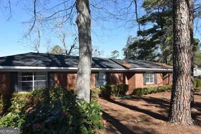 611 N Fourth Street, Jesup, GA 31545 - Photo 1