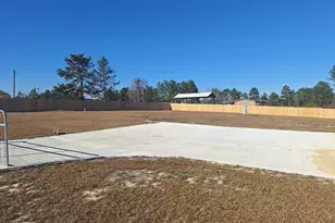 33 Elmwood Ln, Baxley, GA 31513 - Photo 2