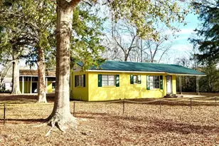 118 Flint St, Fitzgerald, GA 31750 - Photo 2