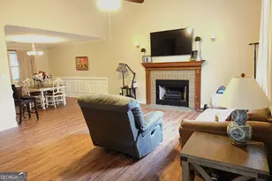 223 Lacey Ln, Winder, GA 30680 - Photo 2