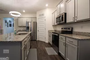 271 Canyon Ferry Wy, Hoschton, GA 30548 - Photo 10