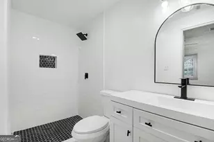 2160 Dowdell Dr, Atlanta, GA 30341 - Photo 14