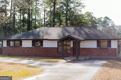 203 S Chilton Crescent, Lagrange, GA 30240 - Photo 2