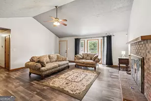 693 Deering Rd SE, Conyers, GA 30094 - Photo 6