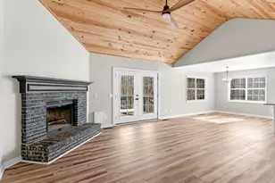 206 Bear Creek Point, Mansfield, GA 30055 - Photo 6