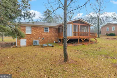 94 Hillcrest Street, Commerce, GA 30529 - Photo 12