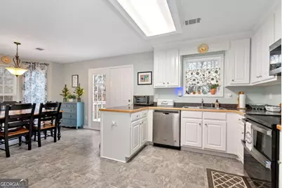 5325 Butterfly Lane, Lula, GA 30554 - Photo 8