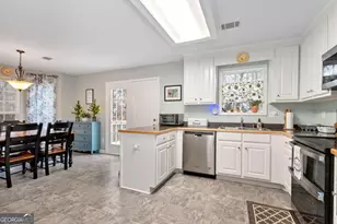 5325 Butterfly Ln, Lula, GA 30554 - Photo 8