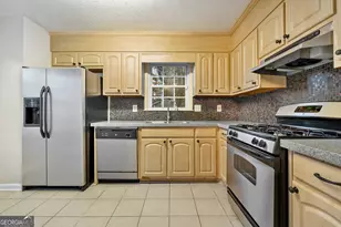 2440 Windridge Dr NE, Conyers, GA 30013 - Photo 4