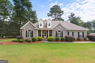 221 Creekside Dr, Arnoldsville, GA 30619 - Photo 4