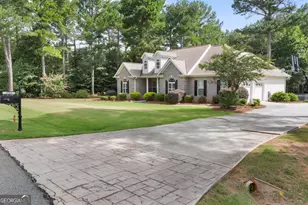 221 Creekside Dr, Arnoldsville, GA 30619 - Photo 2