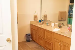 614 N Victory Dr, Lyons, GA 30436 - Photo 24