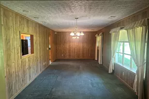 614 N Victory Dr, Lyons, GA 30436 - Photo 20