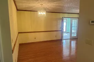 614 N Victory Dr, Lyons, GA 30436 - Photo 16