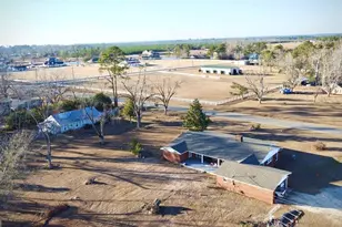 201 Burketts Ferry Rd, Hazlehurst, GA 31539 - Photo 16