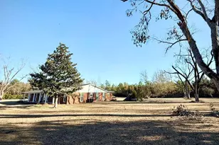 201 Burketts Ferry Rd, Hazlehurst, GA 31539 - Photo 6