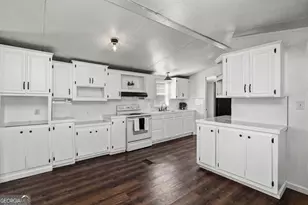 73 Lillian Cir, Stockbridge, GA 30281 - Photo 6