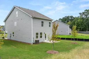 1281 Meadowbrook Dr, Jonesboro, GA 30238 - Photo 2