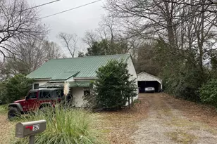 162 N Harkness St, Jackson, GA 30233 - Photo 2