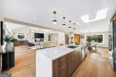 250 Bruton Way, Sandy Springs, GA 30342 - Photo 10