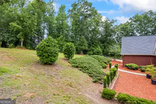 387 Lauren Marie Dr, Braselton, GA 30517 - Photo 4