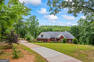 387 Lauren Marie Dr, Braselton, GA 30517 - Photo 2