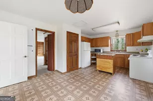 1732 Golfcrest Ct, Stone Mountain, GA 30088 - Photo 14