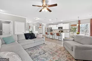 140 Hawthorn Ln, Covington, GA 30014 - Photo 2