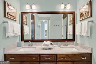 212 Houston St, Savannah, GA 31401 - Photo 12