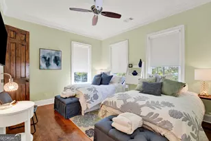 212 Houston St, Savannah, GA 31401 - Photo 14