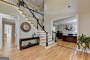 13415 Providence Lake Dr, Alpharetta, GA 30004 - Photo 4