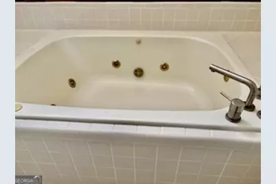 8323 Seven Oaks Drive, Jonesboro, GA 30236 - Photo 16