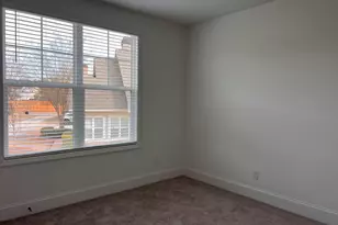 63 Thomaston St, Newnan, GA 30263 - Photo 14