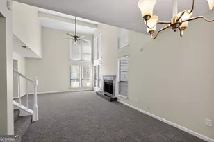 858 Chapman Cir, Stone Mountain, GA 30088 - Photo 4