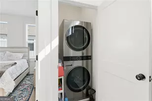 1242 Cushenberry Ln, Atlanta, GA 30318 - Photo 20