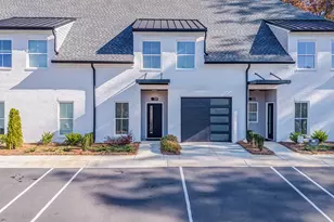 109 Chateau Dr, Rome, GA 30161 - Photo 2