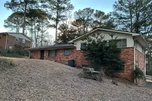 2366 Country Club Dr SW, Atlanta, GA 30311 - Photo 6