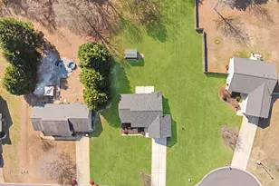 973 Vera Ct, Winder, GA 30680 - Photo 2