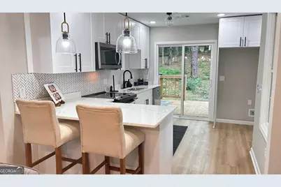 5324 Joan Of Arc Place, Atlanta, GA 30349 - Photo 6