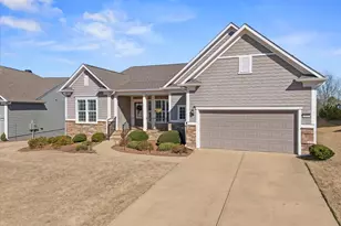 1031 Peachbelt St, Greensboro, GA 30642 - Photo 2