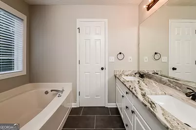 60 Berkshire Run, Covington, GA 30016 - Photo 12