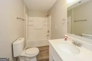 8143 Huntington Dr, Jonesboro, GA 30238 - Photo 10