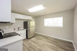 8143 Huntington Dr, Jonesboro, GA 30238 - Photo 6