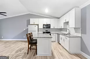 677 Tarkington Rd S, Stone Mountain, GA 30088 - Photo 10