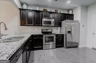 701 Justins Pl Ln, Lawrenceville, GA 30043 - Photo 4